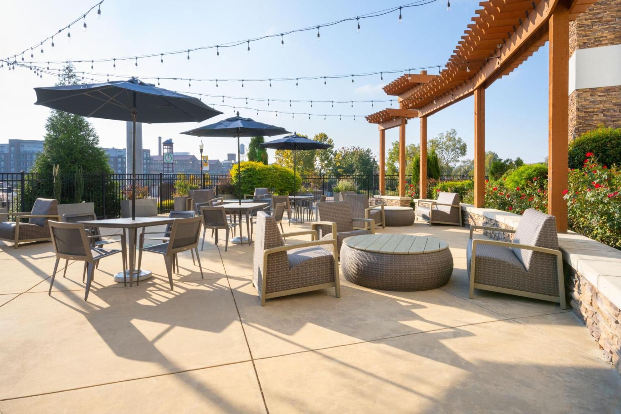 Courtyard By Marriott Columbus Phenix City Zewnętrze zdjęcie